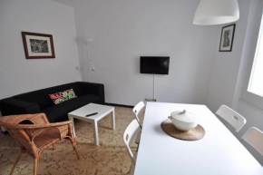Apartment for 4 people 1 min walking to the beach